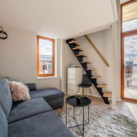 New Loft With Rooftop Terrace In The Old Town Riga Esterno foto